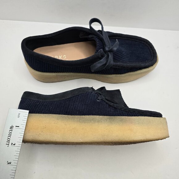 Clarks Originals | Wallabee Cup navy corduroy gumsole platform shoes | WMS 8 - Picture 4 of 11
